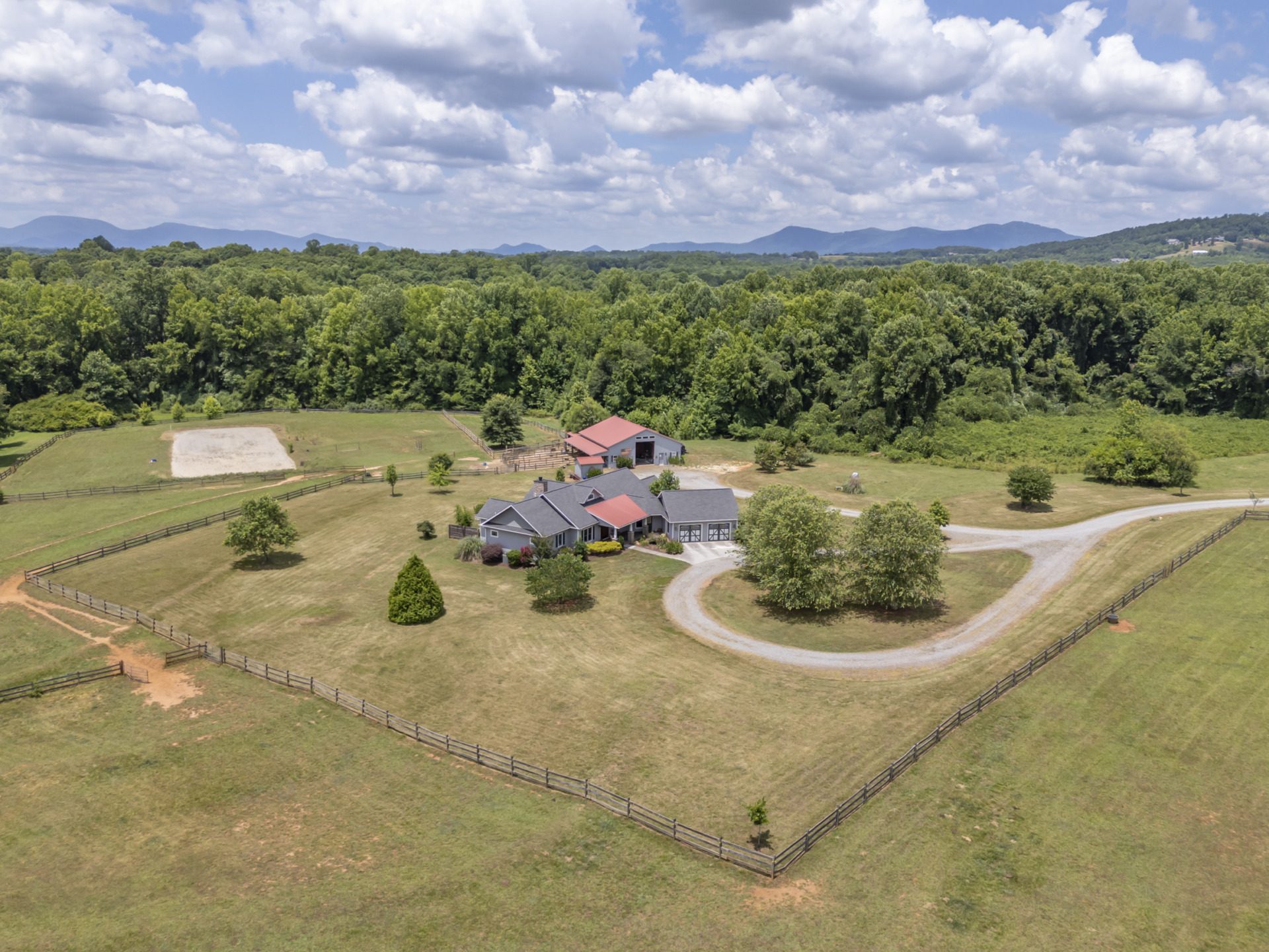 Horse Farm in the heart of the CETA trail system